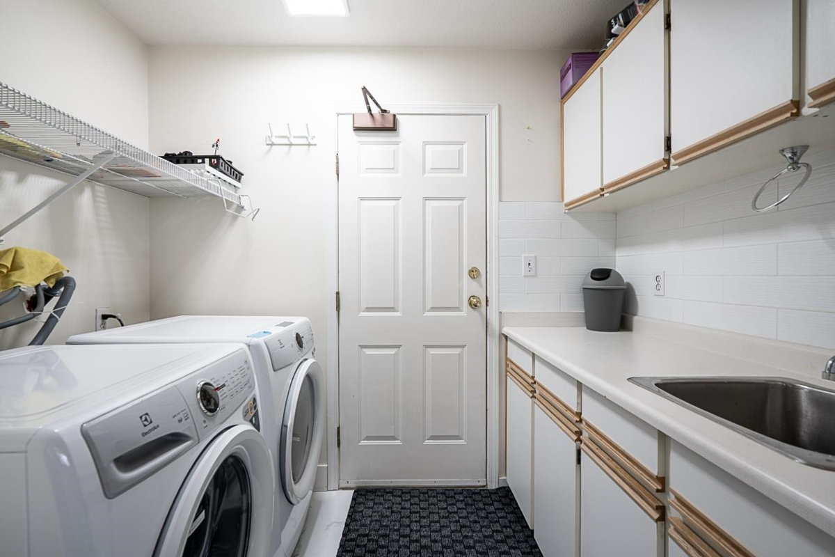 Office / Den Photo of 6655 123a Street, Surrey, BC