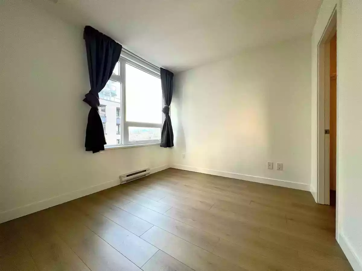Bedroom 4 Photo of 652 5515 Boundary Road, Vancouver, BC