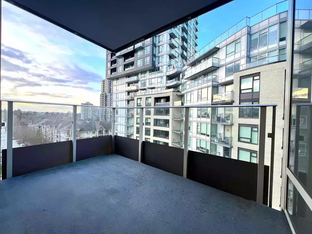 Loft / Bonus Room Photo of 652 5515 Boundary Road, Vancouver, BC