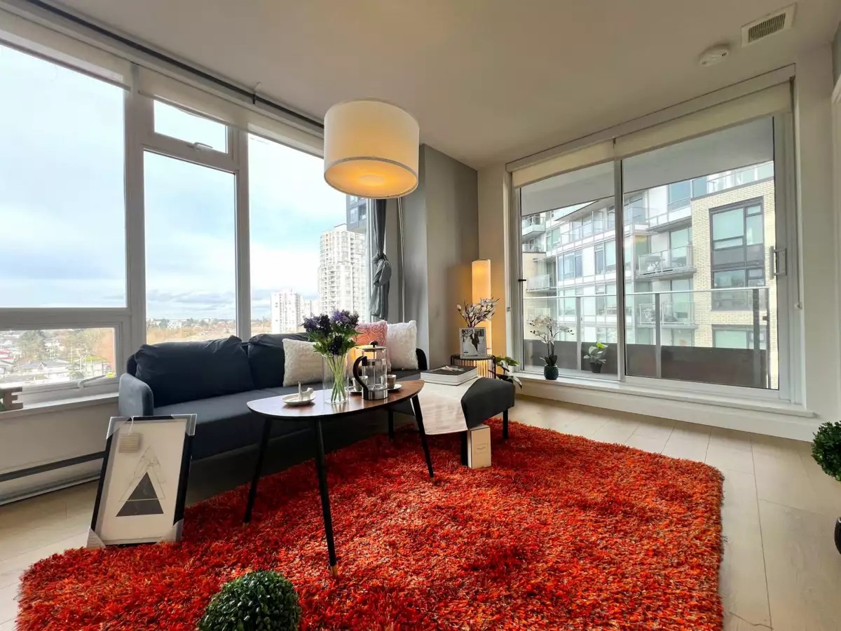 Walk-In Closet Photo of 652 5515 Boundary Road, Vancouver, BC