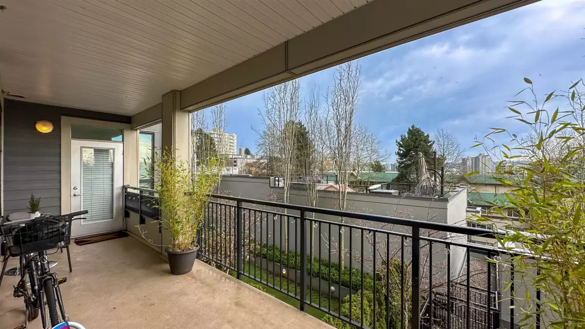 Guest Bathroom Photo of 203 1306 Fifth Avenue, New Westminster, BC