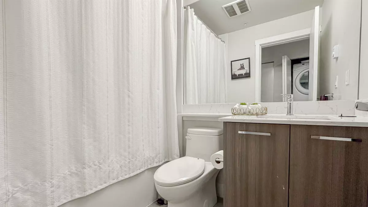 Loft / Bonus Room Photo of 203 1306 Fifth Avenue, New Westminster, BC