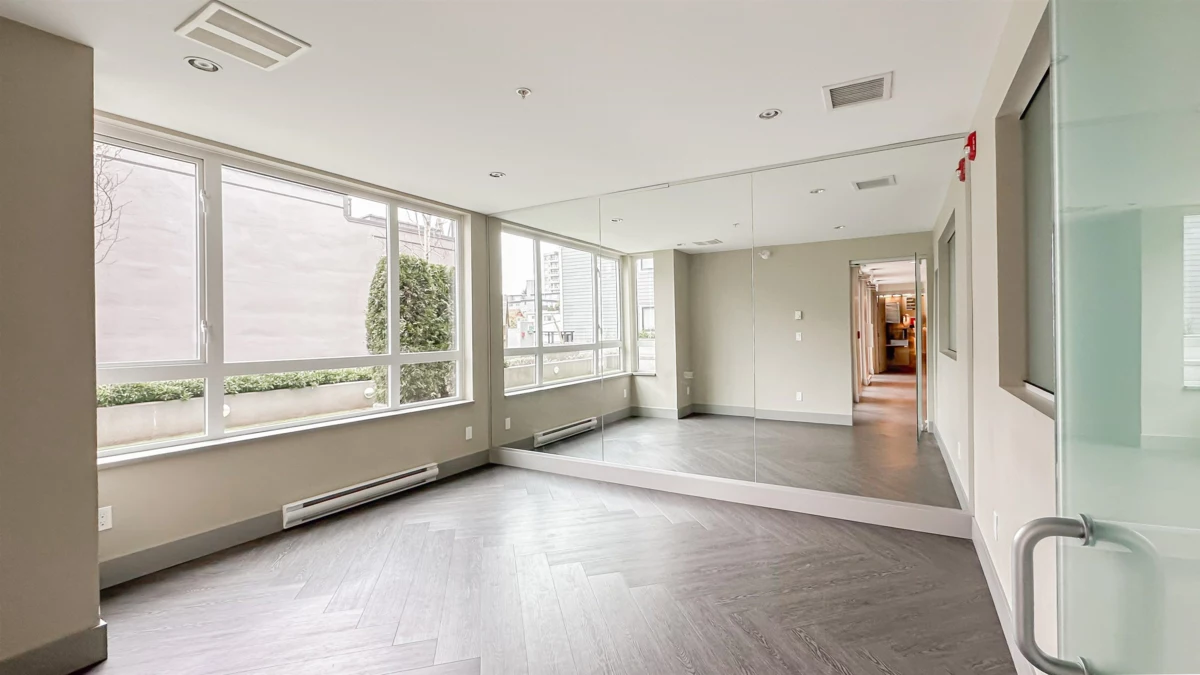 Mudroom Photo of 203 1306 Fifth Avenue, New Westminster, BC