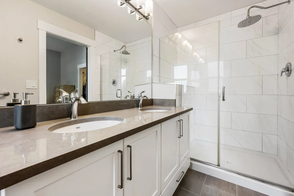 Garage Interior Photo of 22 386 Pine Avenue, Harrison Hot Springs, BC