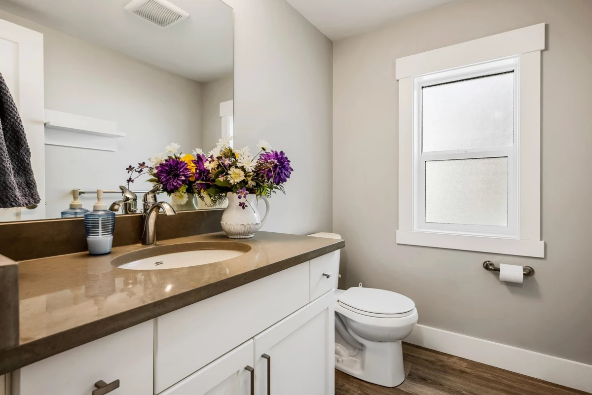 Mudroom Photo of 22 386 Pine Avenue, Harrison Hot Springs, BC