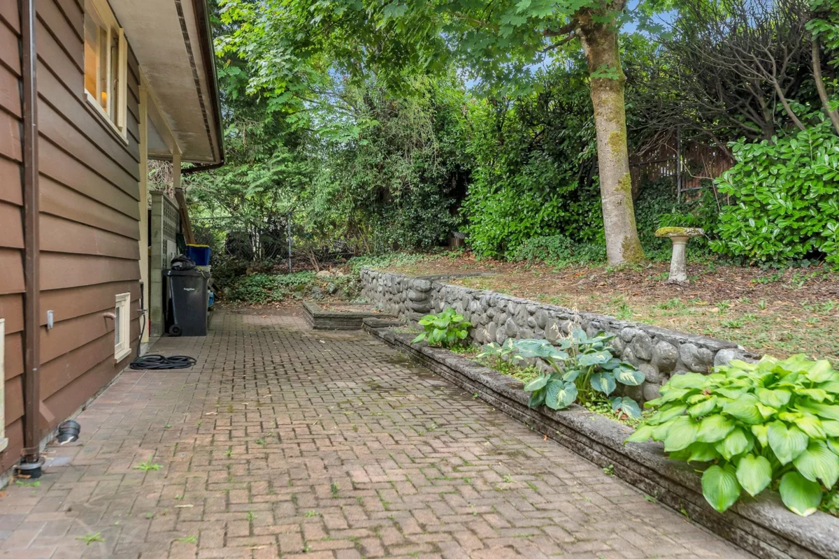 Community Amenities Photo (Clubhouse) of 3088 Lazy A Street, Coquitlam, BC