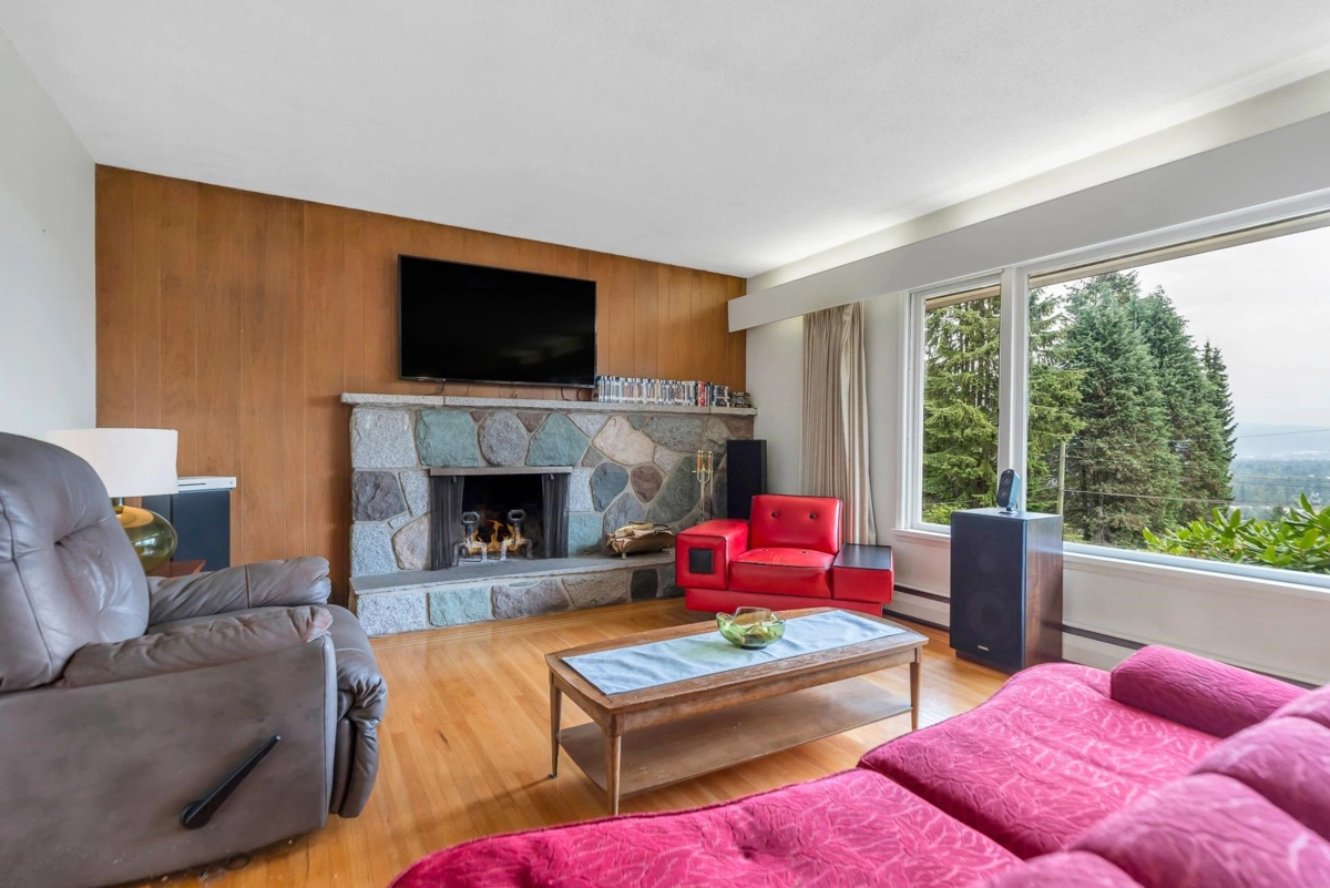 Primary Bathroom Photo of 3088 Lazy A Street, Coquitlam, BC