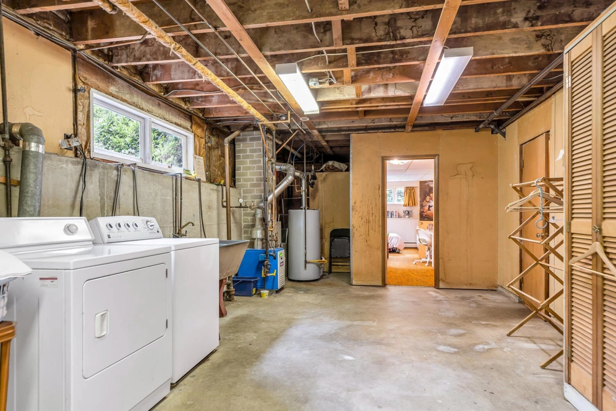 Swimming Pool Photo of 3088 Lazy A Street, Coquitlam, BC