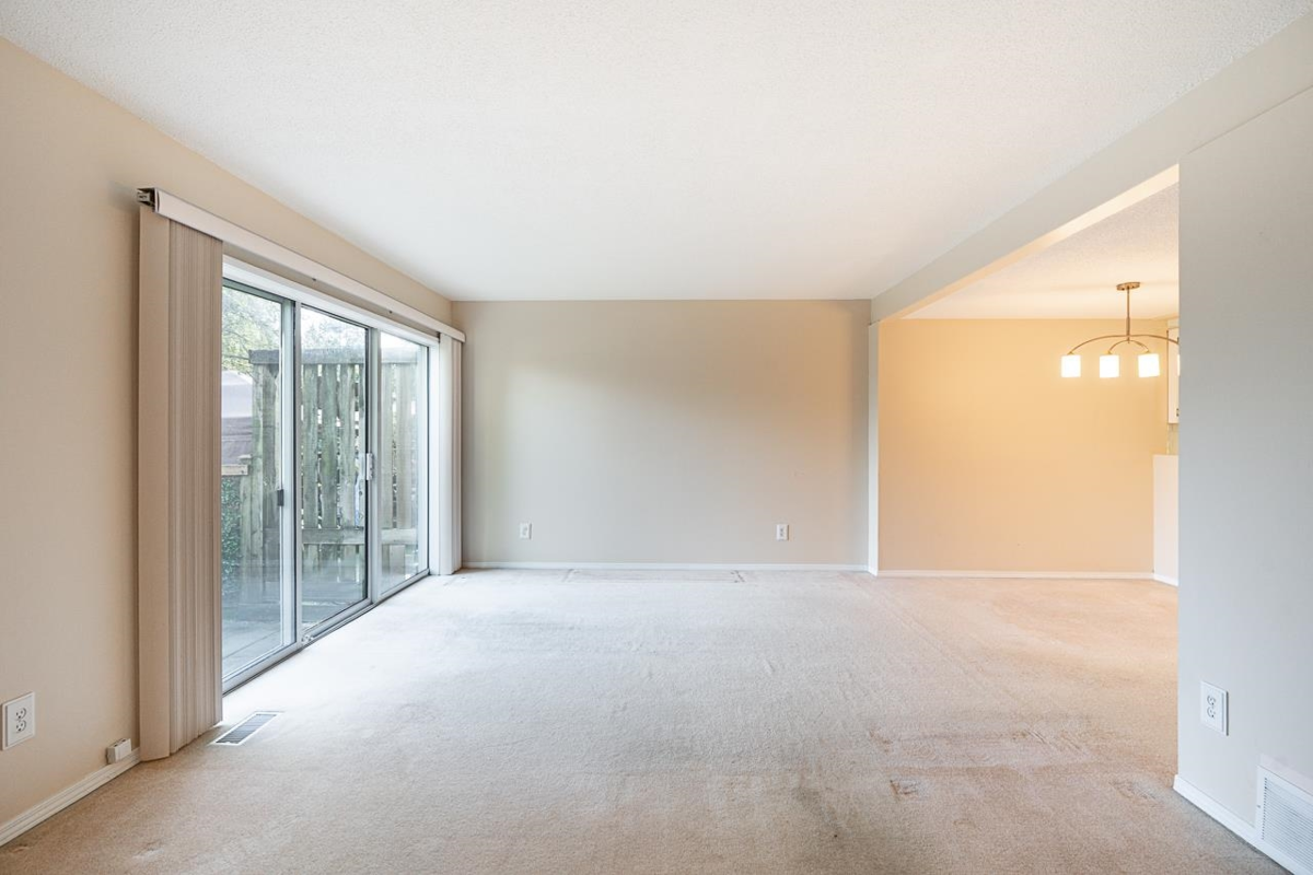 Kitchen Photo of 1031 Cecile Drive, Port Moody, BC