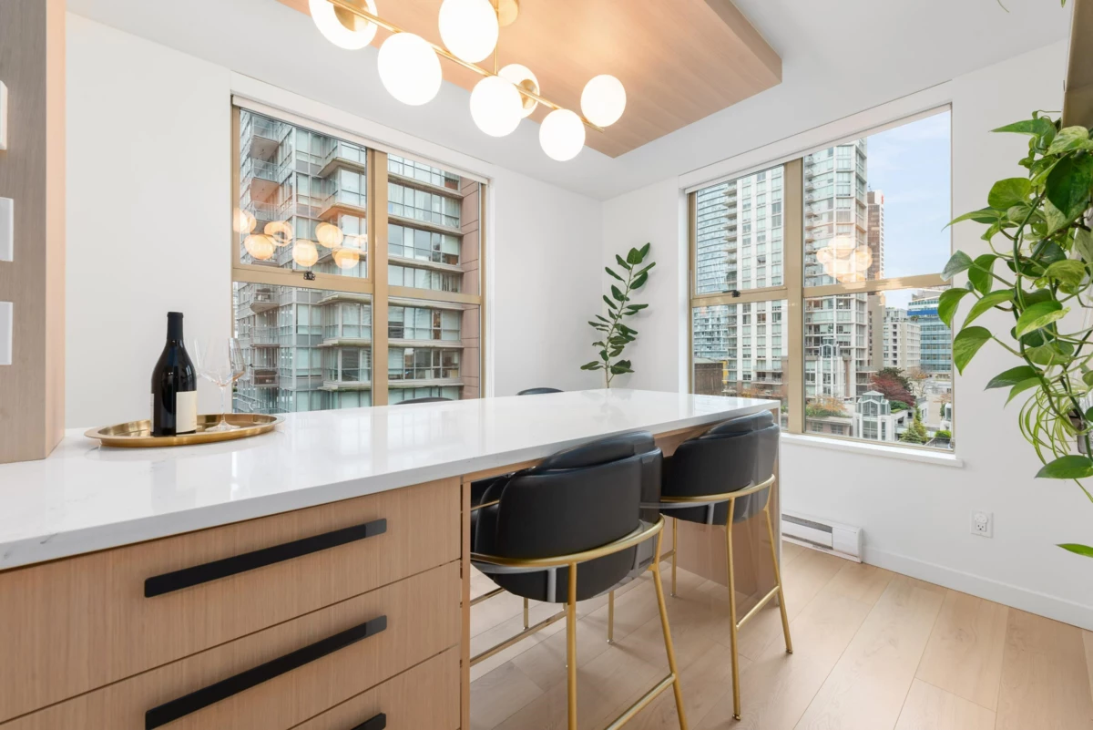 Breakfast Nook Photo of 1203 969 Richards Street, Vancouver, BC