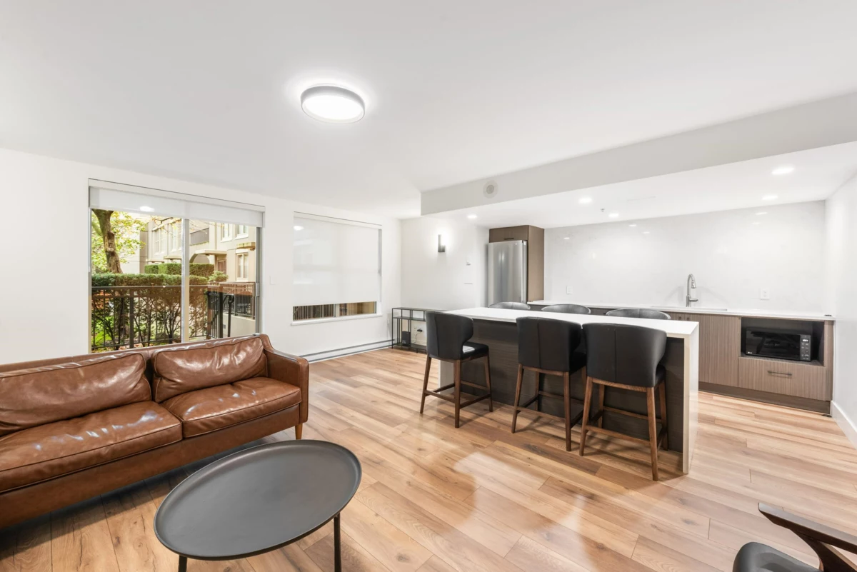 Hallway Photo of 1203 969 Richards Street, Vancouver, BC