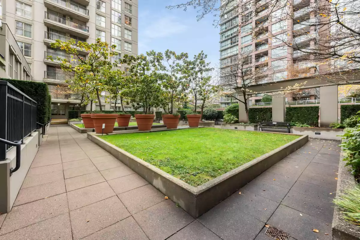 Loft / Bonus Room Photo of 1203 969 Richards Street, Vancouver, BC