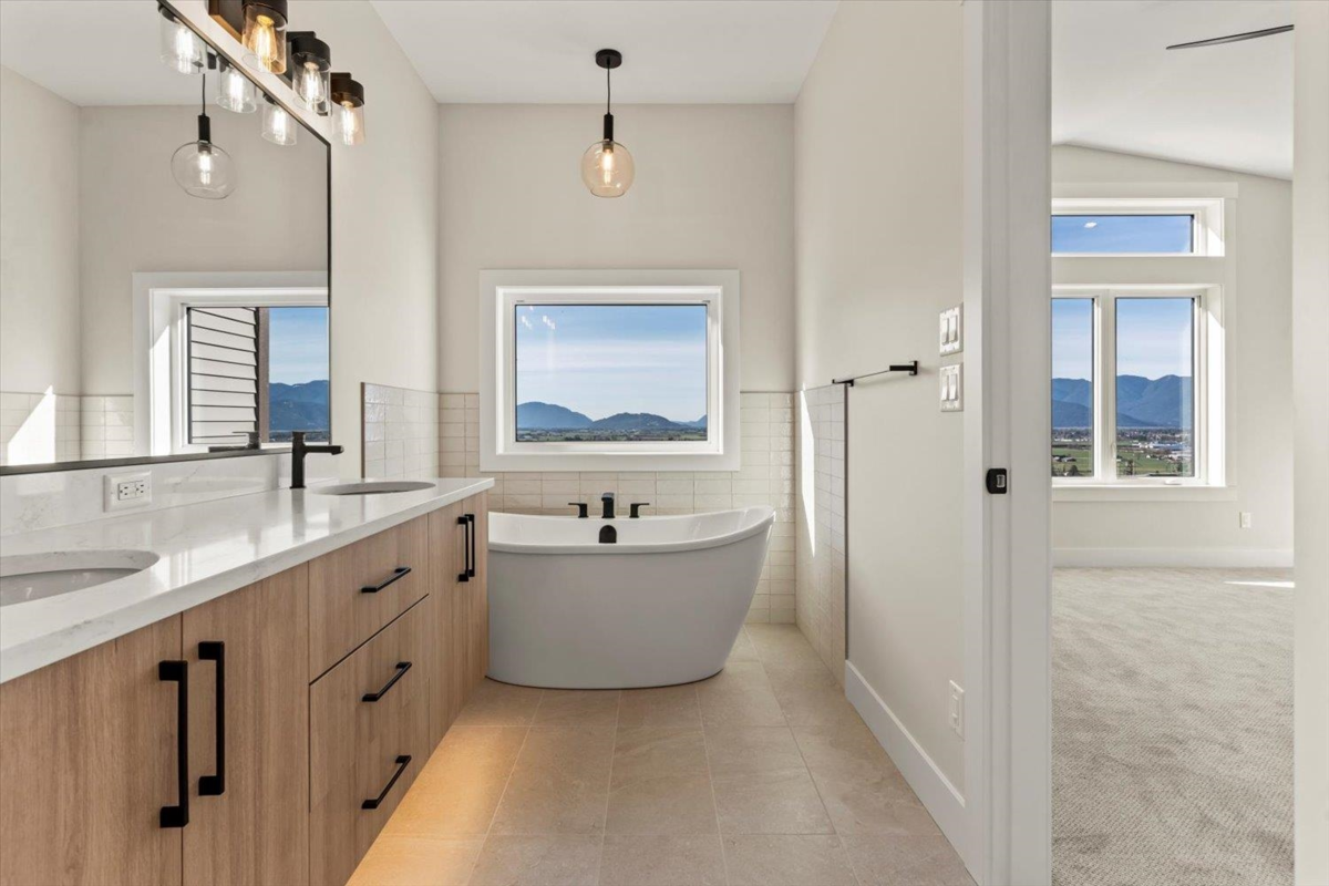 Walk-In Closet Photo of 8517 Nixon Road, Chilliwack, BC