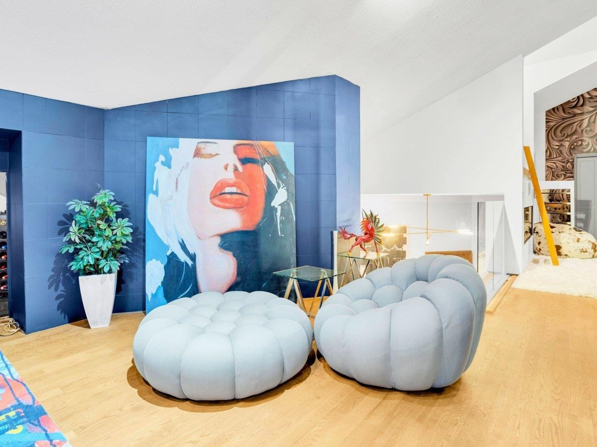 Outdoor Patio Photo of 1306 33 Chesterfield Place, North Vancouver, BC