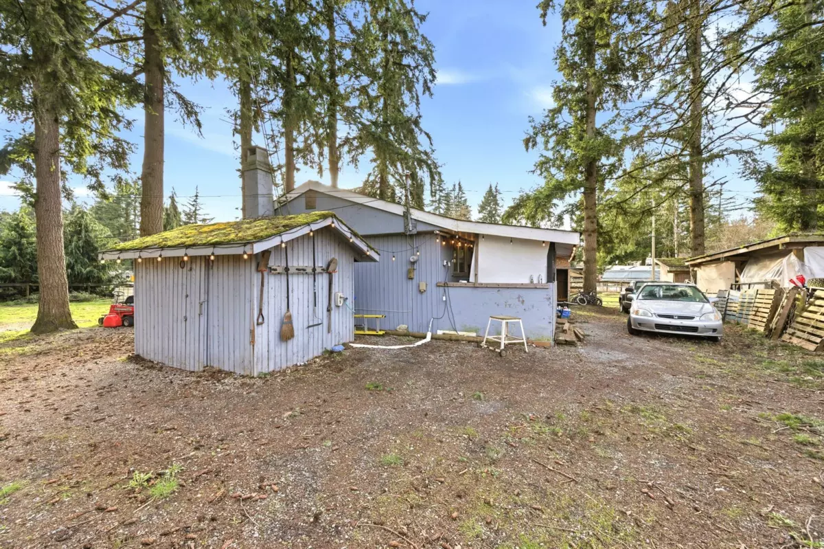 Garage Interior Photo of 19751 16 Avenue, Langley, BC