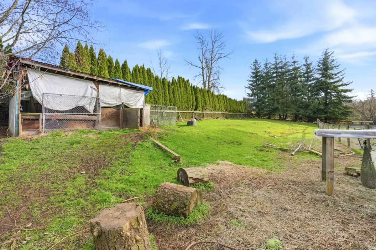 Outdoor Deck Photo of 19751 16 Avenue, Langley, BC
