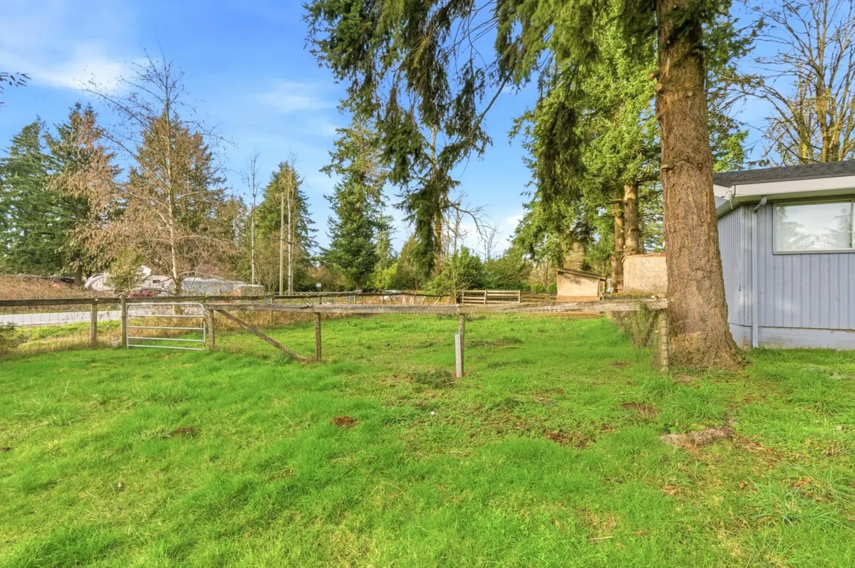 Outdoor Patio Photo of 19751 16 Avenue, Langley, BC
