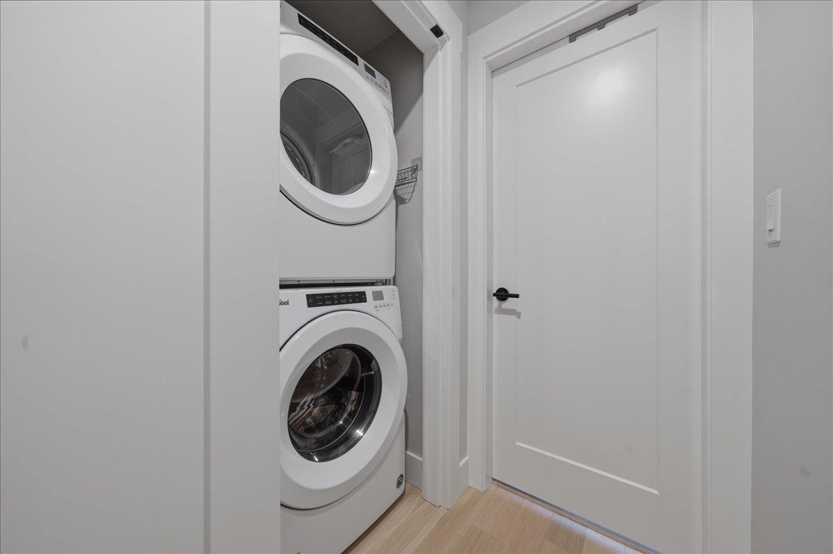 Hallway Photo of 123 12040 Plaza Street, Maple Ridge, BC