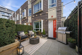 123 12040 Plaza Street, Maple Ridge, BC