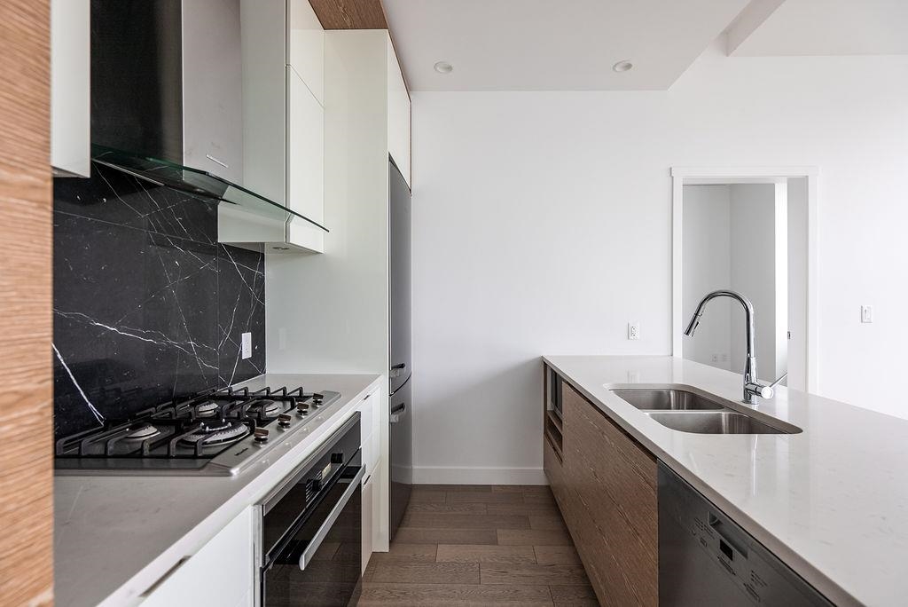 Primary Bedroom Photo of 401 6733 Cambie Street, Vancouver, BC