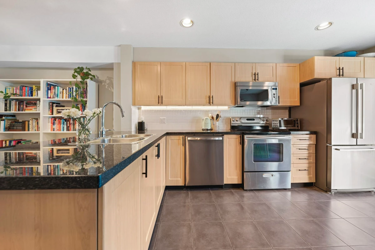 Breakfast Nook Photo of 70 15168 36 Street, Surrey, BC