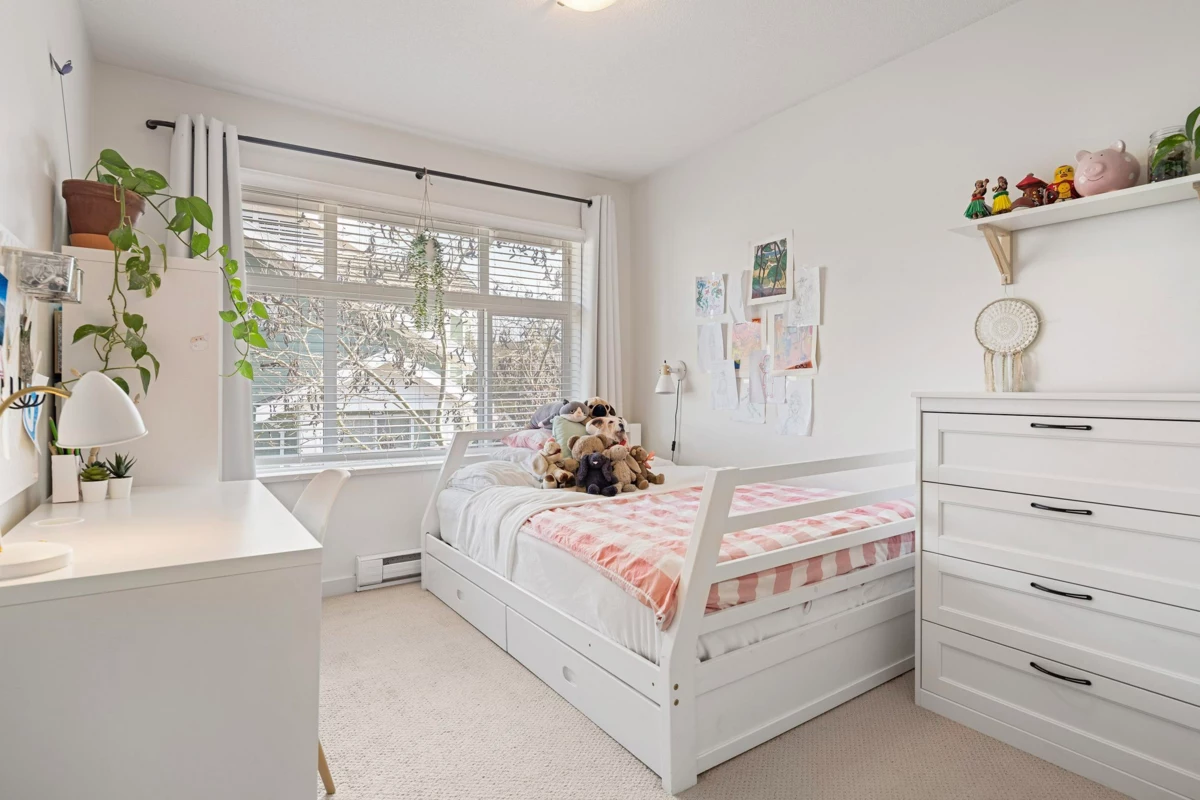 Hallway Photo of 70 15168 36 Street, Surrey, BC