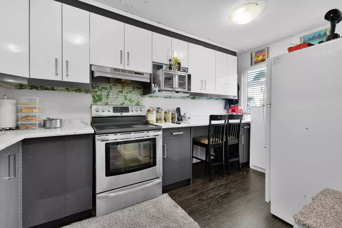 Family Room Photo of 22 3075 Trethewey Street, Abbotsford, BC