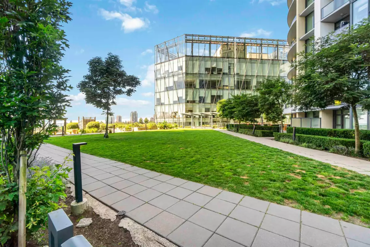 Outdoor Deck Photo of 402 7388 Kingsway, Burnaby, BC