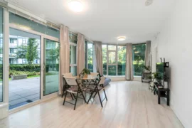 402 7388 Kingsway, Burnaby, BC