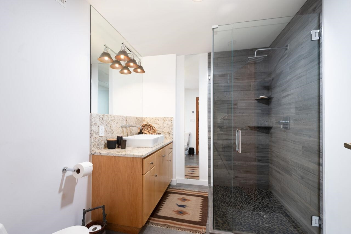 Laundry Room Photo of 1605 Lockehaven Road, North Vancouver, BC