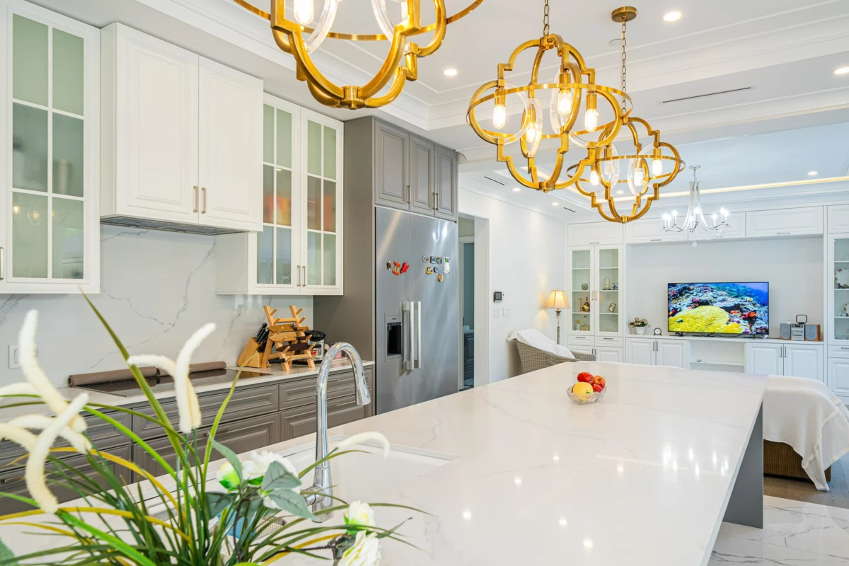 Hallway Photo of 1048 Handsworth Road, North Vancouver, BC