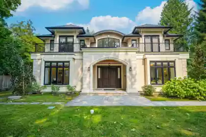 1048 Handsworth Road, North Vancouver, BC, North Vancouver — 5 bed single family residence for sale