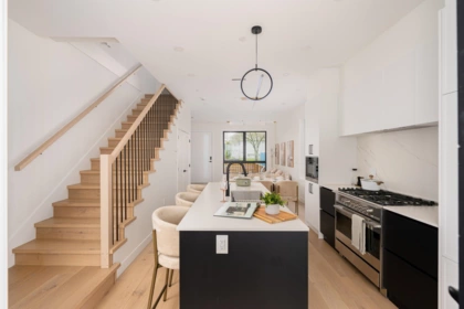 836 W 64th Avenue, Vancouver, BC
