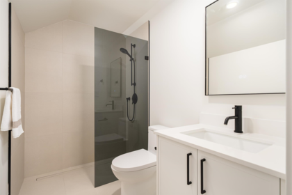 Walk-In Closet Photo of 836 W 64th Avenue, Vancouver, BC