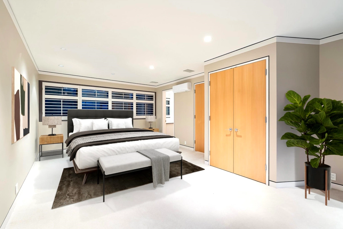 Front Yard Photo of 687 Beachview Drive, North Vancouver, BC