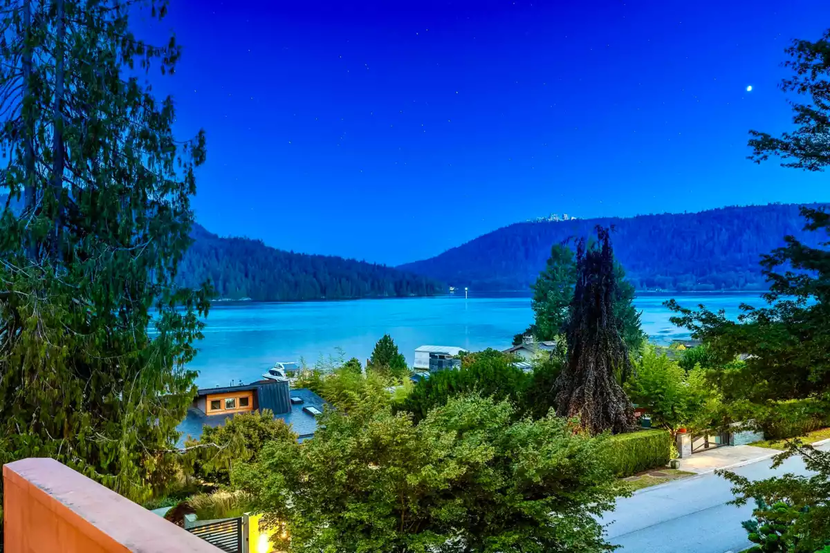 Living Room Photo of 687 Beachview Drive, North Vancouver, BC