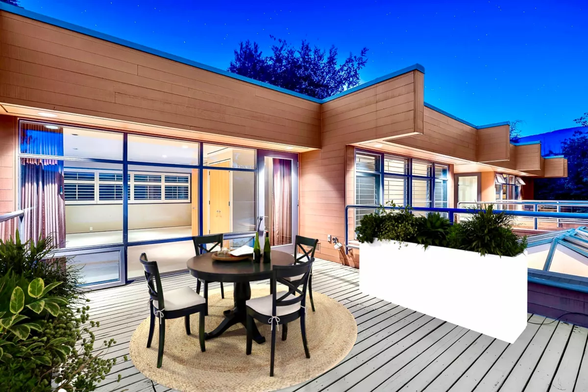 Outdoor Kitchen Photo of 687 Beachview Drive, North Vancouver, BC