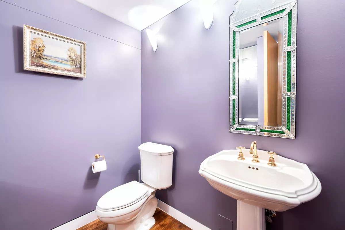 Powder Room Photo of 687 Beachview Drive, North Vancouver, BC
