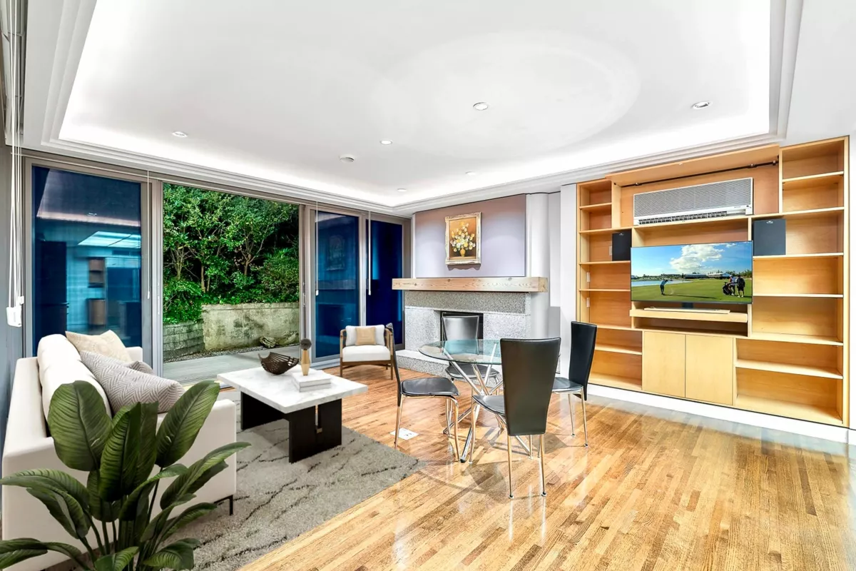 Primary Bedroom Photo of 687 Beachview Drive, North Vancouver, BC