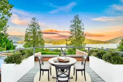 Office / Den Photo of 687 Beachview Drive, North Vancouver, BC