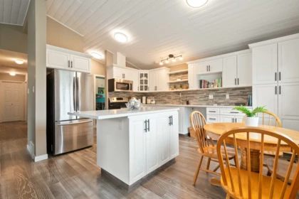 45258 Crescent Drive, Chilliwack, BC, Chilliwack — Single Family Residence for sale