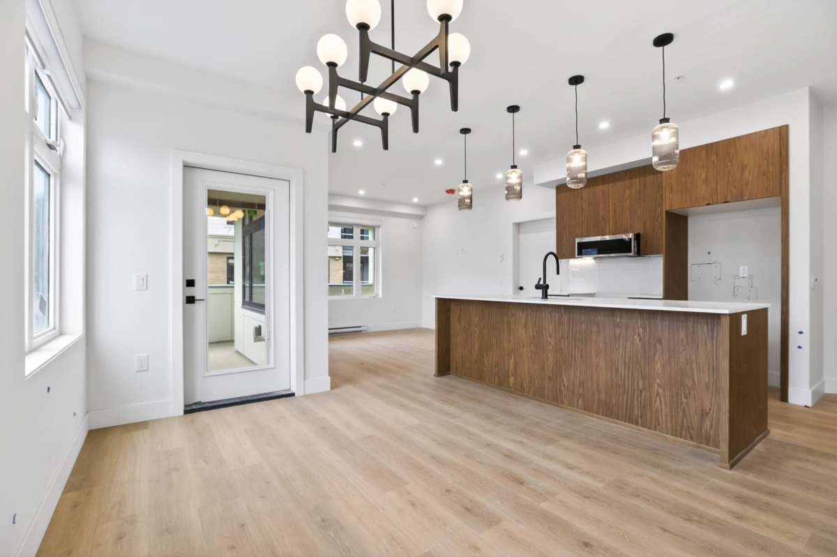 Exterior Rear Photo of 305 46185 Thomas Road, Chilliwack, BC