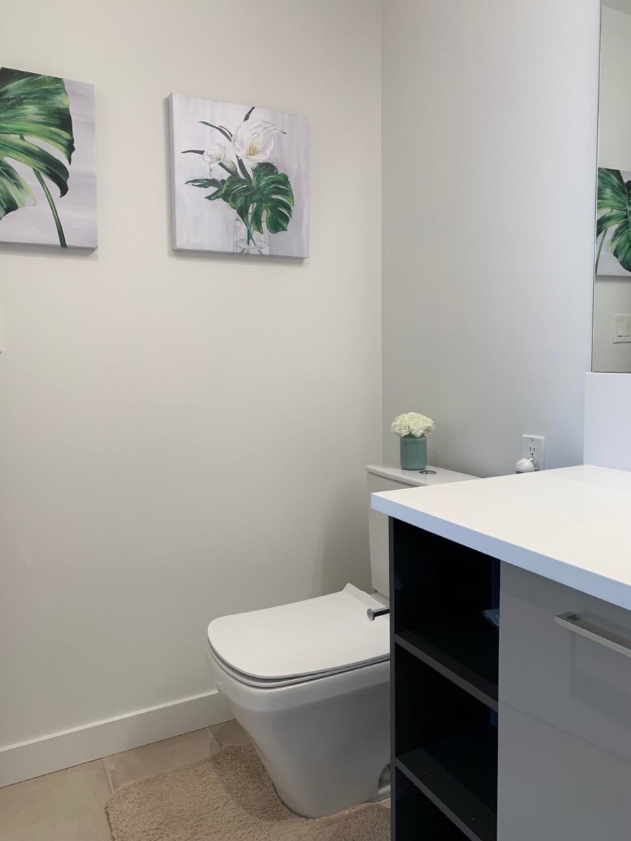 Breakfast Nook Photo of PH9 3581 Ross Drive, Vancouver, BC