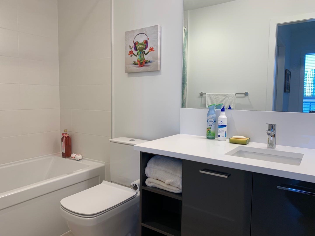 Primary Bedroom Photo of PH9 3581 Ross Drive, Vancouver, BC