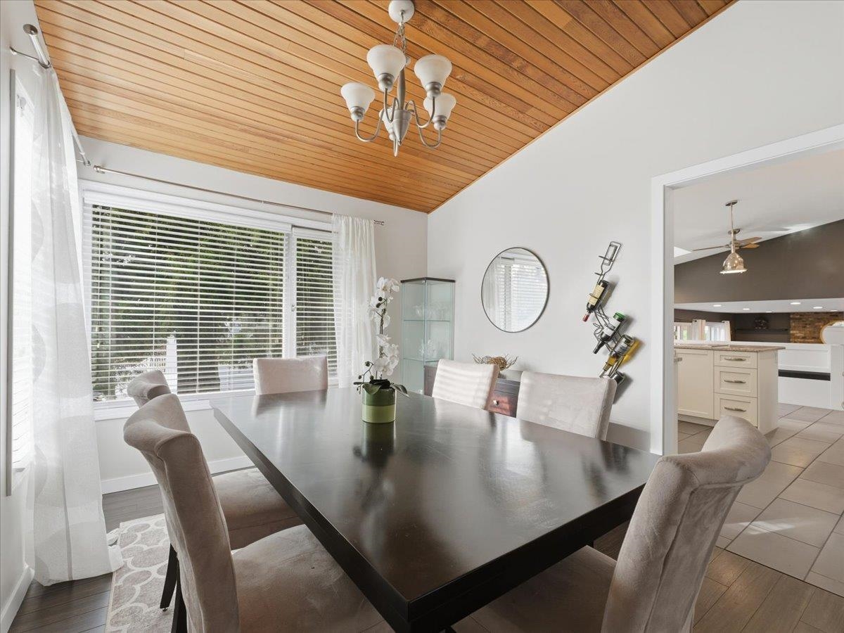 Primary Bathroom Photo of 385 Hickey Drive, Coquitlam, BC