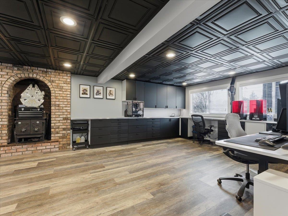 Swimming Pool Photo of 385 Hickey Drive, Coquitlam, BC