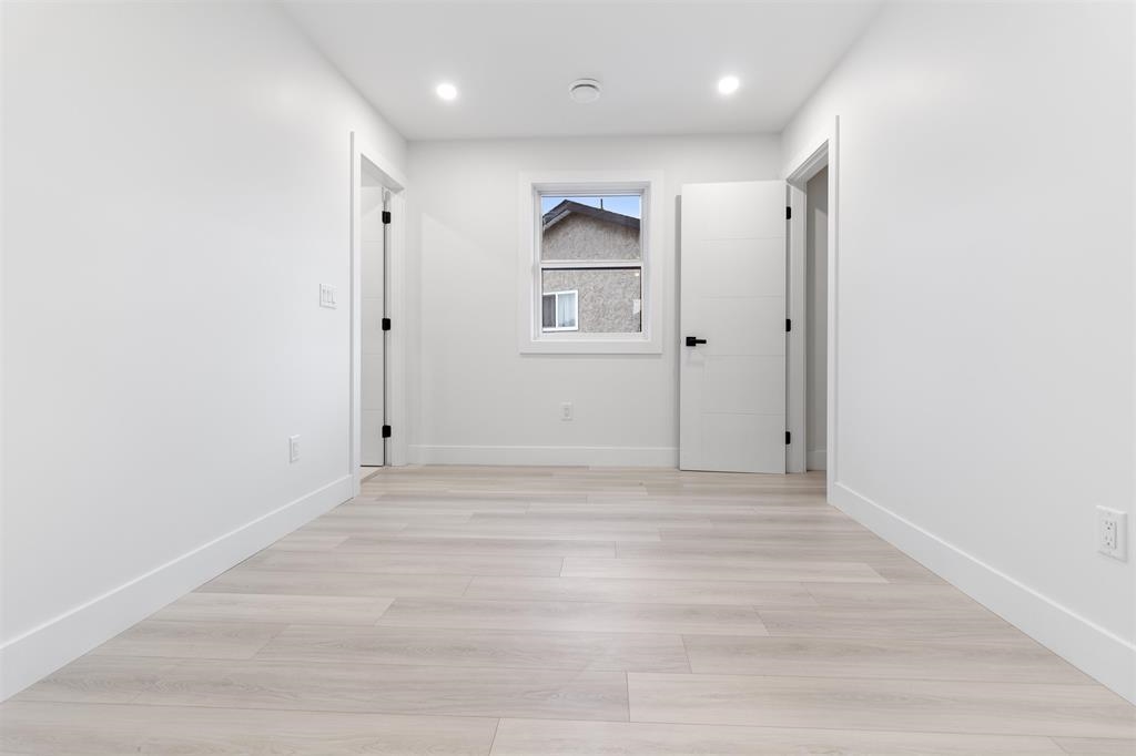 Entry Foyer Photo of 2540 Wilding Court, Langley, BC