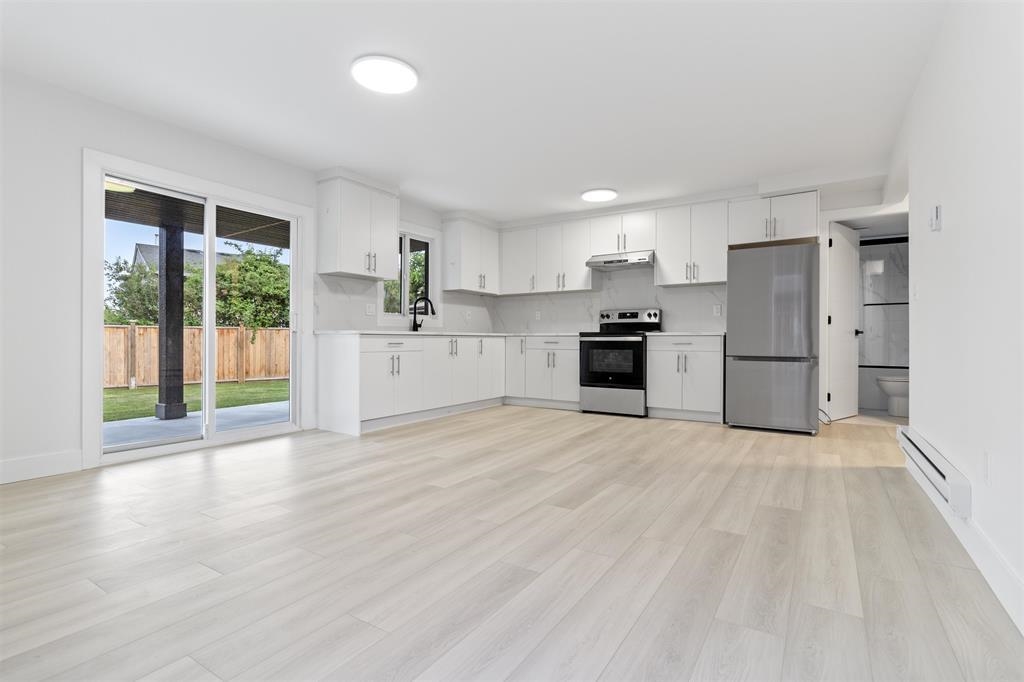 Kitchen Island Photo of 2540 Wilding Court, Langley, BC