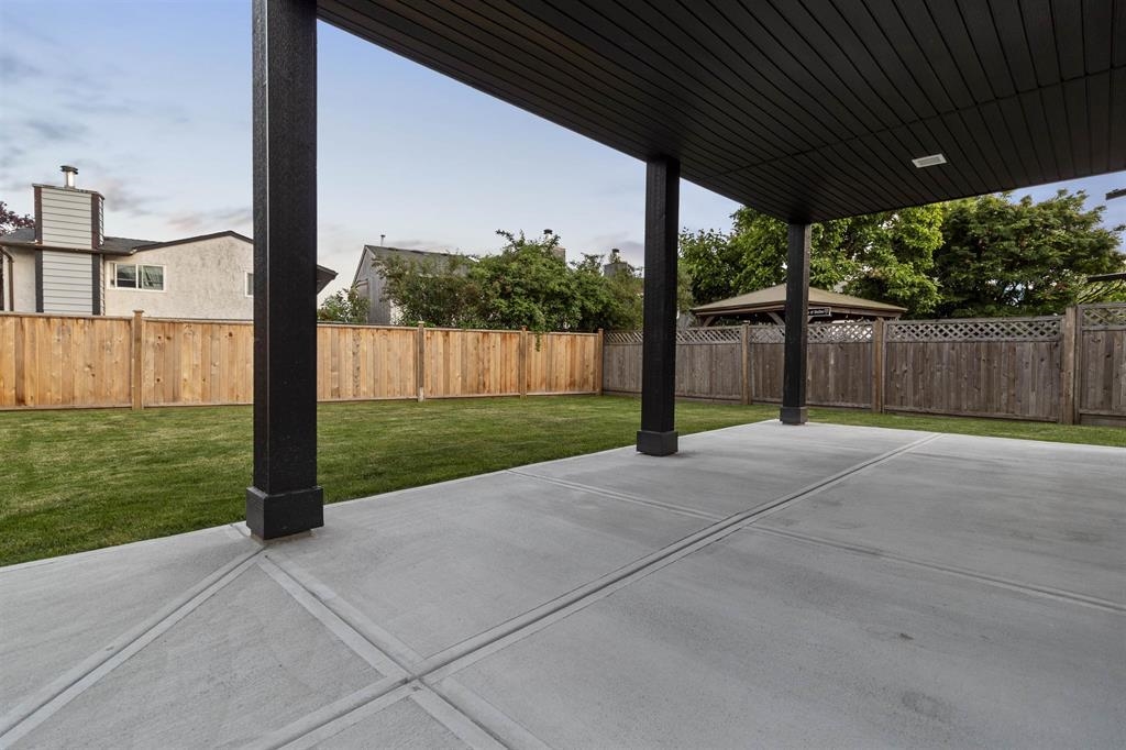 Primary Bathroom Photo of 2540 Wilding Court, Langley, BC
