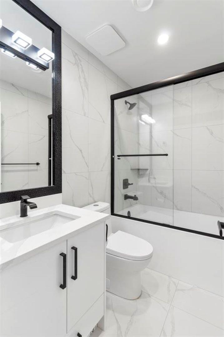 Swimming Pool Photo of 2540 Wilding Court, Langley, BC